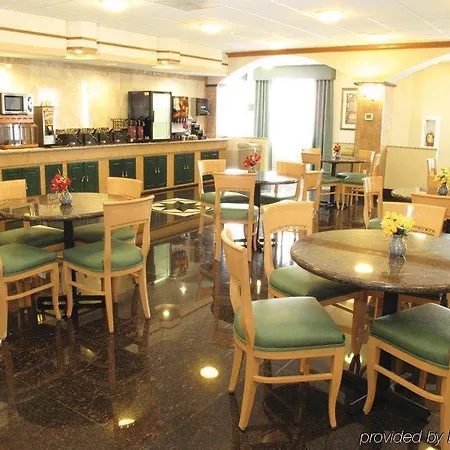 Holiday Inn Express & Suites Tacoma South - Lakewood By Ihg 