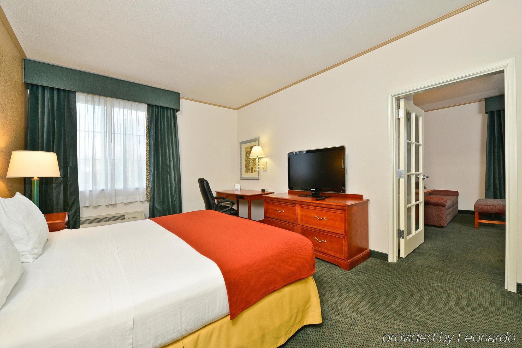 Hotel Express & Tacoma South - By Ihg Lakewood