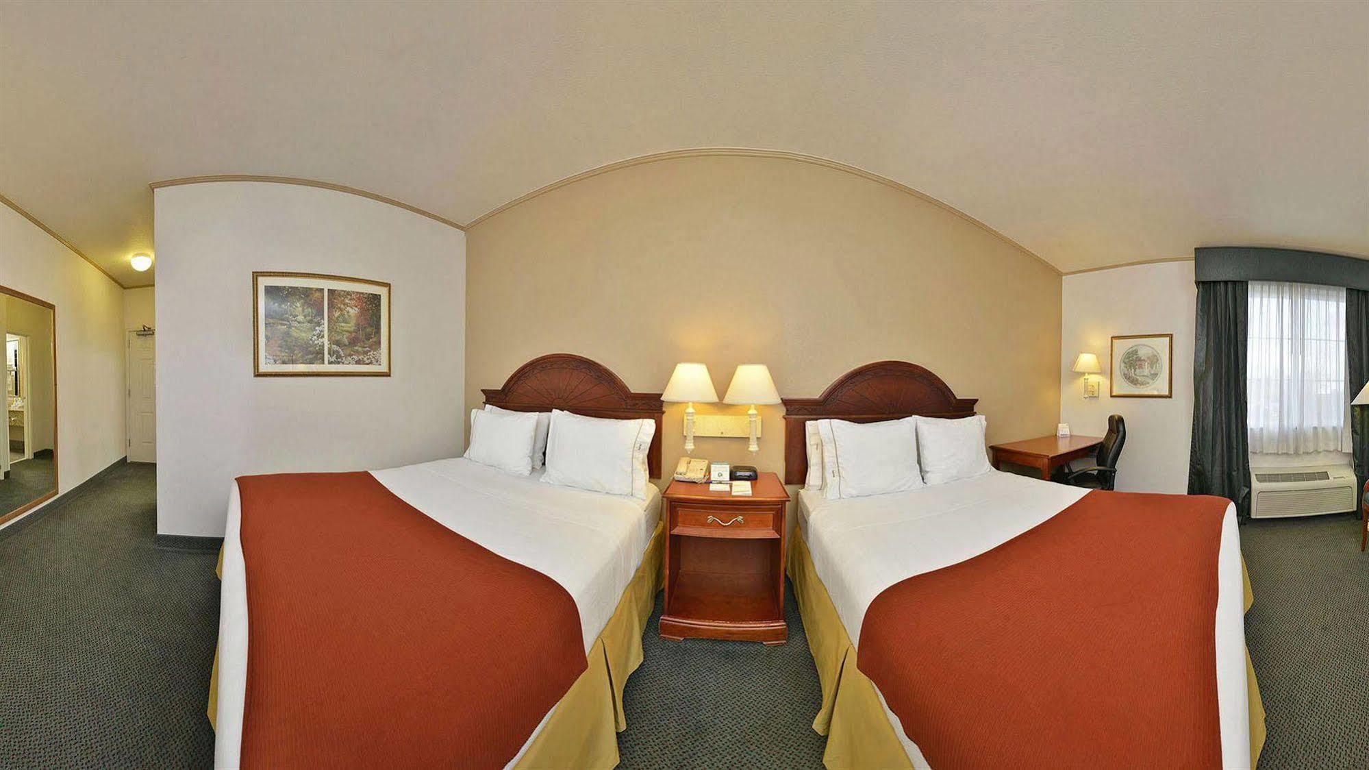 Hotel Express & Tacoma South - By Ihg Lakewood